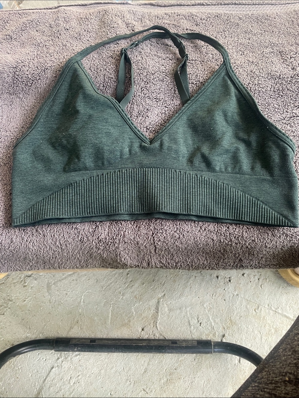 Lululemon sports bra